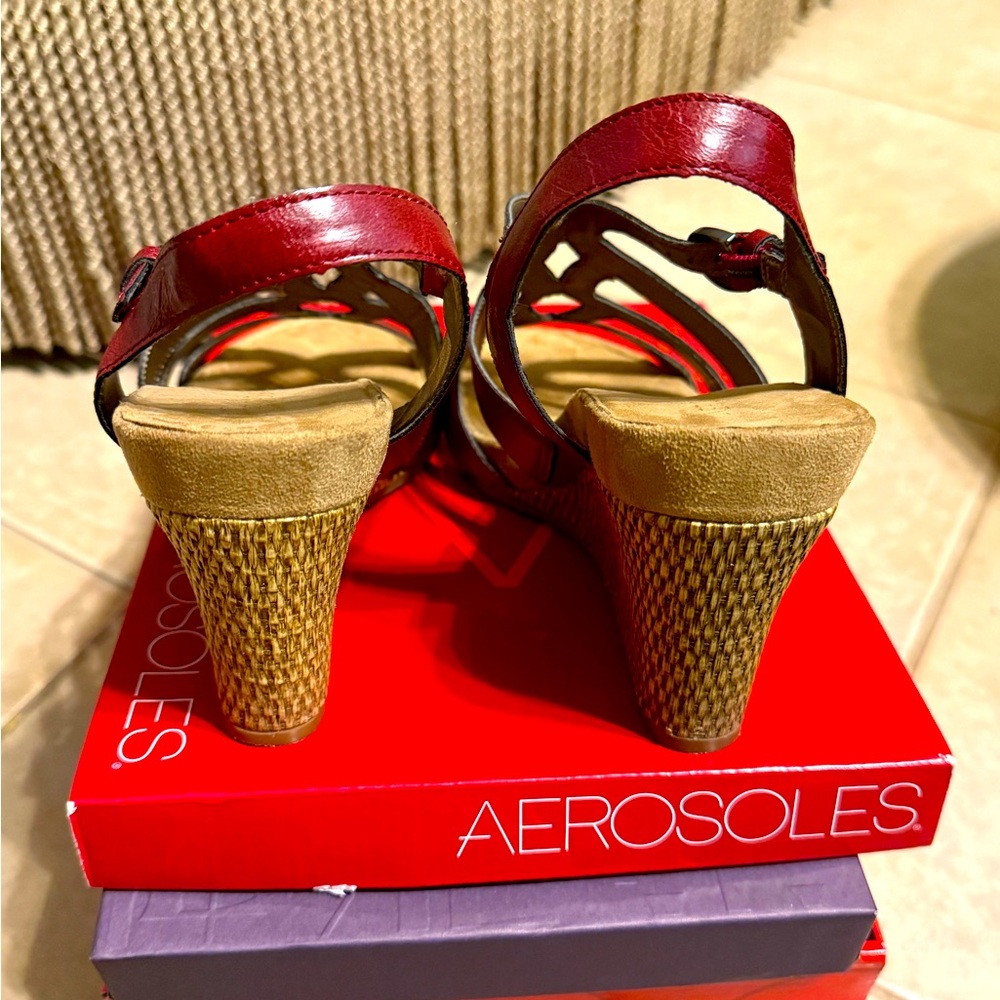 AEROSOLES Red Sandals with Strappy Woven Design